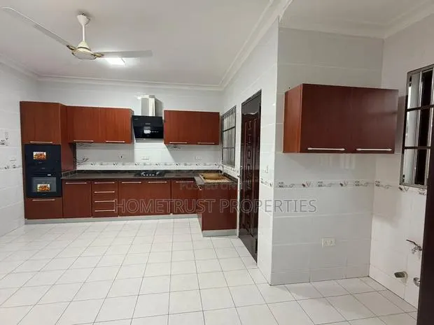 4bdrm Duplex in East Legon, Otano for rent · Photo 6