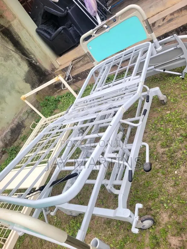 Hospital Bed · Photo 1