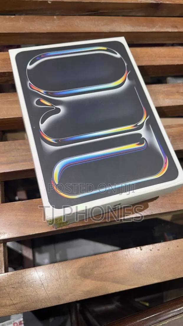 New Apple iPad Pro 11 (2025) 256 GB Black · Photo 1