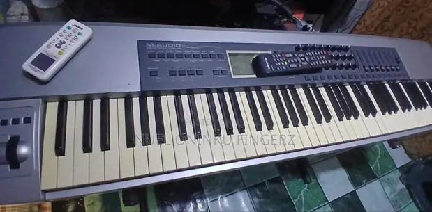 M Audio Keystation Pro 88 · Photo 1