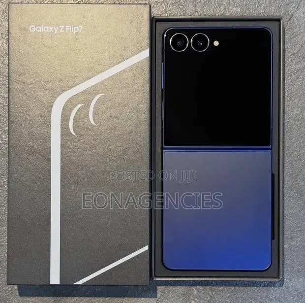 New Samsung Galaxy Z Flip7 256 GB · Photo 1
