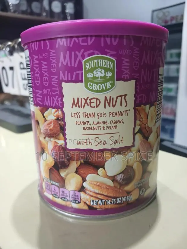 Southern Grove Mixed Nuts · Photo 1