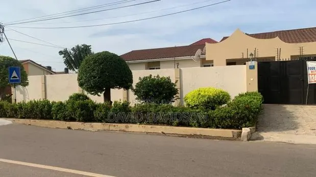 7bdrm House in 4 Bedroom Self, Tema Metropolitan for rent · Photo 1