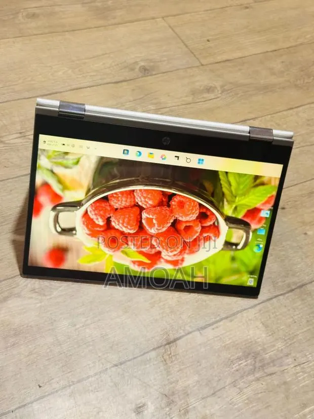 Laptop HP Pavilion x360 14 8GB Intel Core i3 SSD 256GB · Photo 1