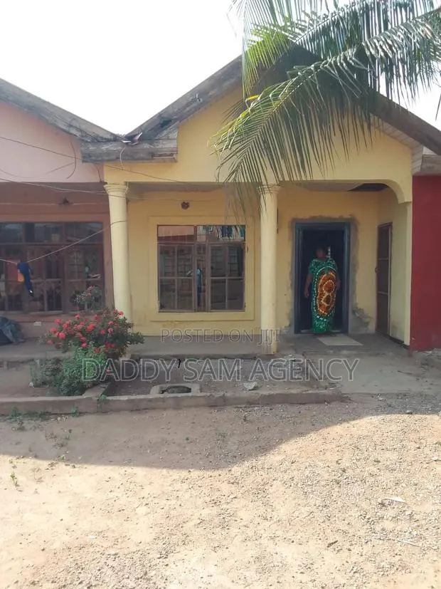 2bdrm House in Daddy Sam, Frafraha for rent · Photo 1
