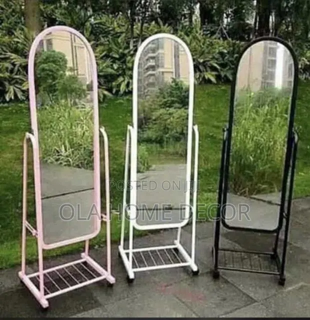 Dressing Mirror · Photo 1