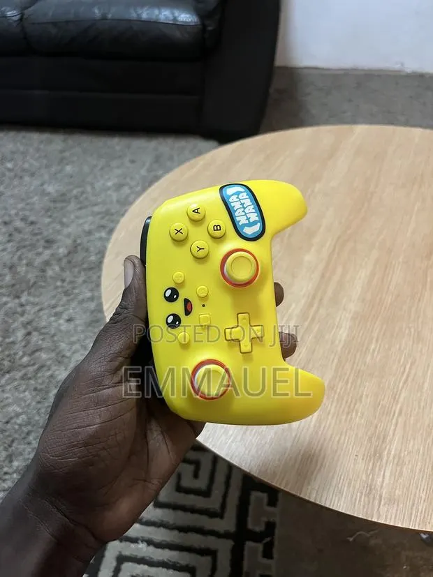 Nintendo Switch Wireless Controller · Photo 1