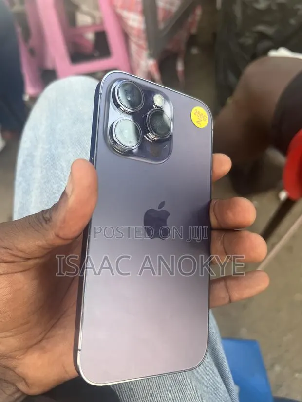 Apple iPhone 14 Pro 256 GB Gray · Photo 1