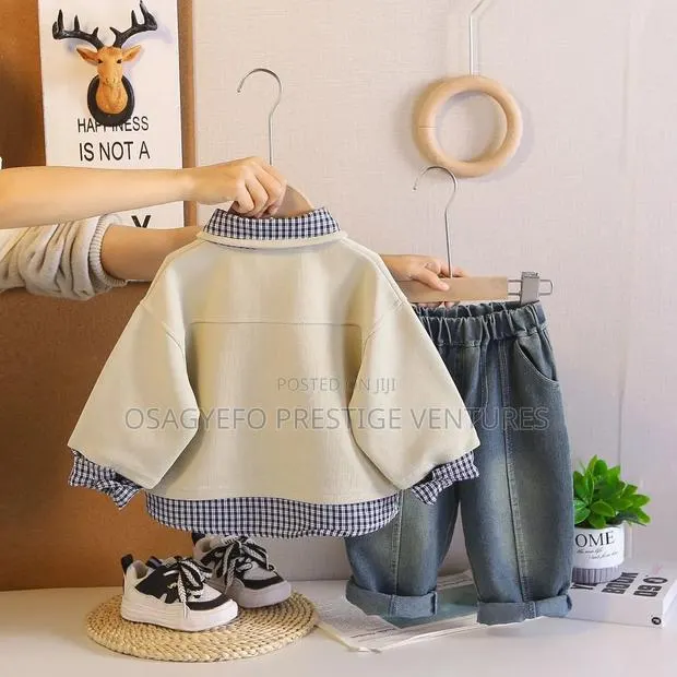 Boys' Layered Sweatshirt Denim Jeans 3-Piece Outfit Set · Photo 2