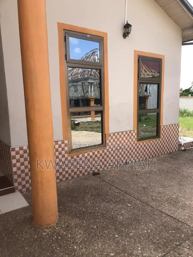4bdrm Duplex in Mark Estate At, Kumasi Metropolitan for sale · Photo 1