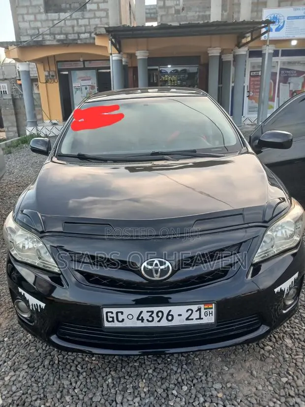 Toyota Corolla 2012 Black · Photo 1