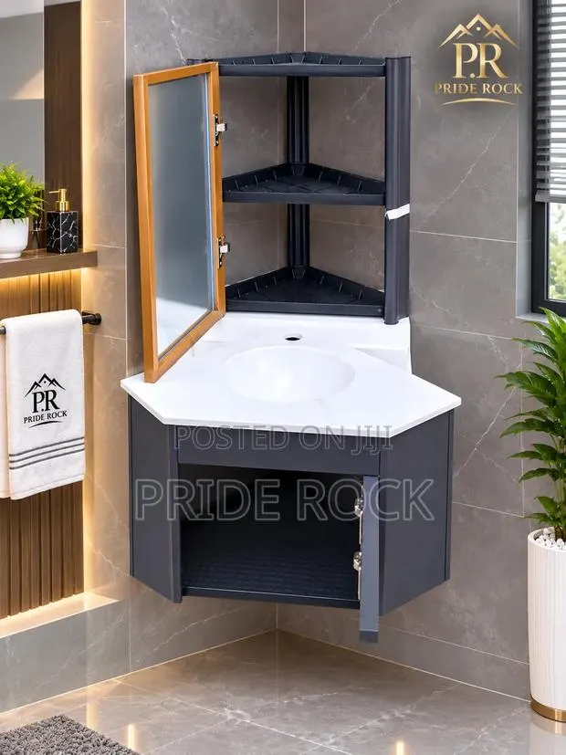 Small Corner Basin Set With Tap · Photo 1