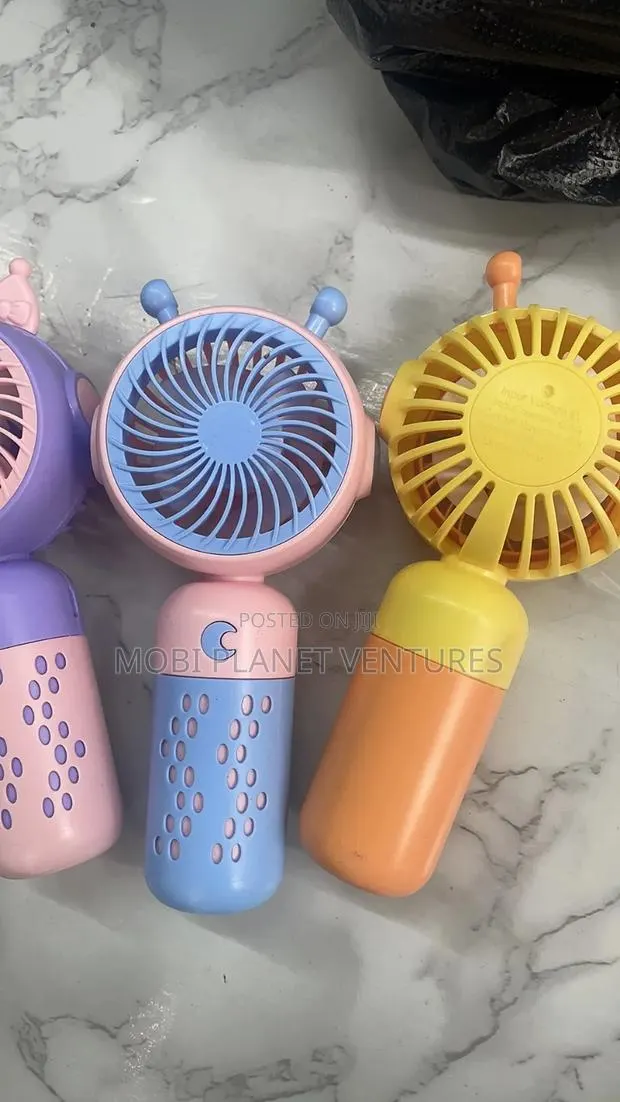 Mini Hand Held Rechargeable Fan · Photo 1