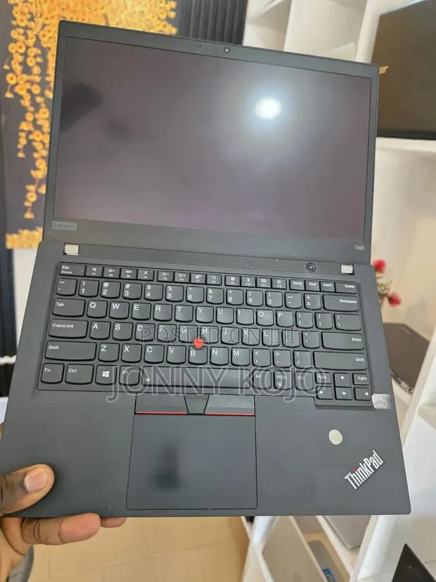 Laptop Lenovo ThinkPad t495s 16GB AMD Ryzen 7 SSD 256GB · Photo 1