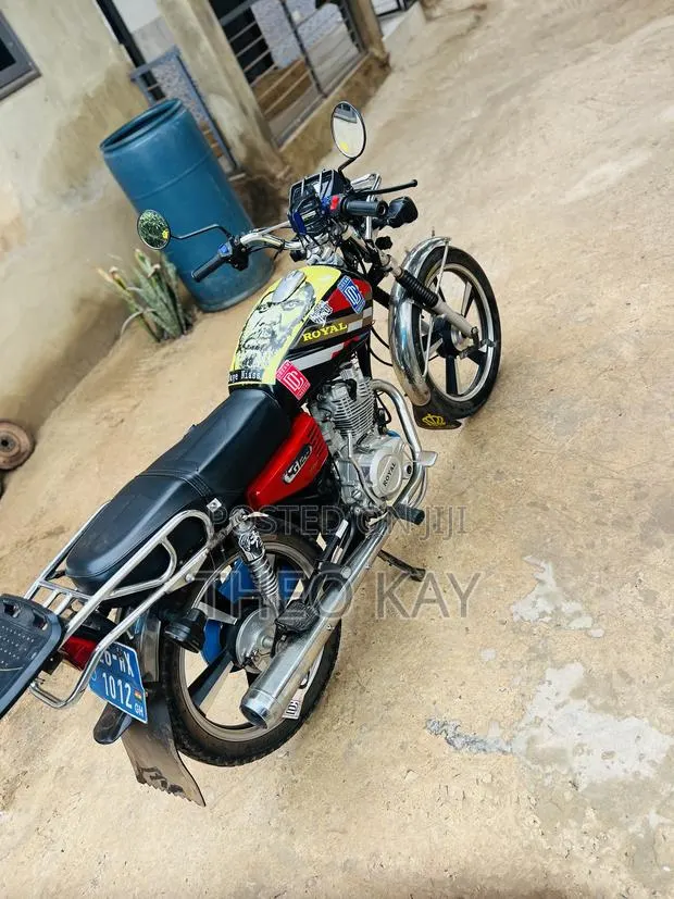 Royal RY125 2026 Black · Photo 1