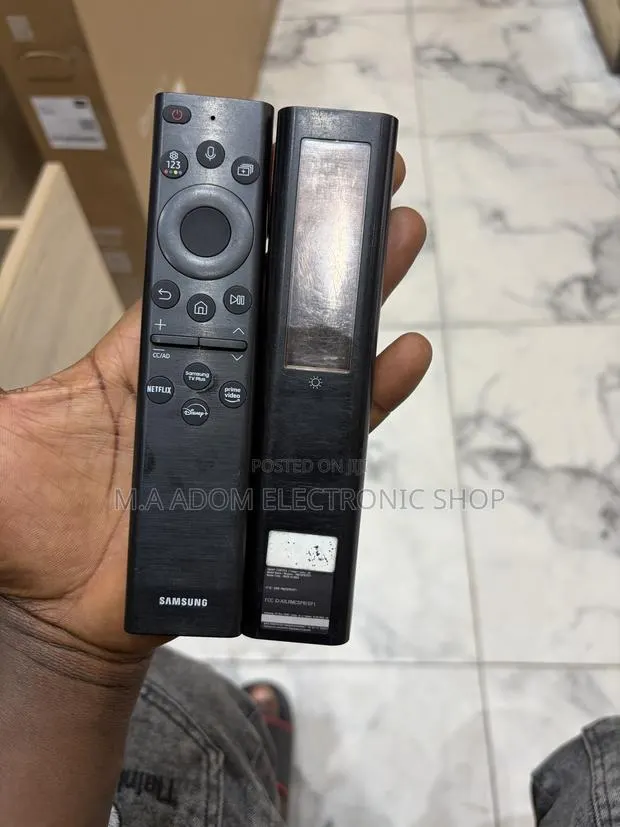 Home Used Samsung Solar Rechargeable Smart One Remote · Photo 1
