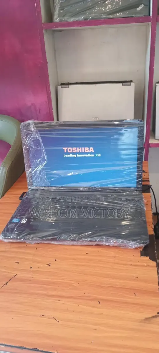 New Laptop Toshiba M840 6GB Intel HDD 250GB