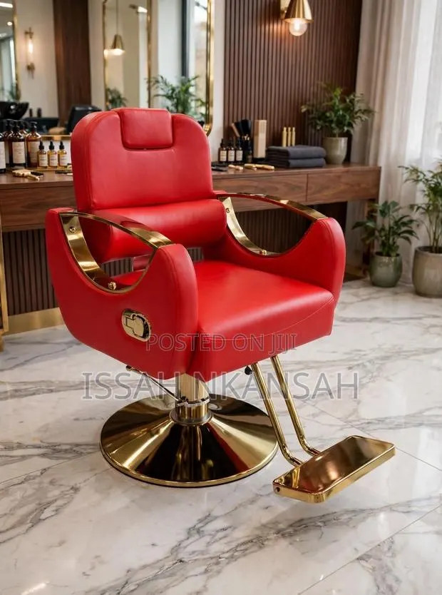 Fully Red Luxury Chair · Photo 1