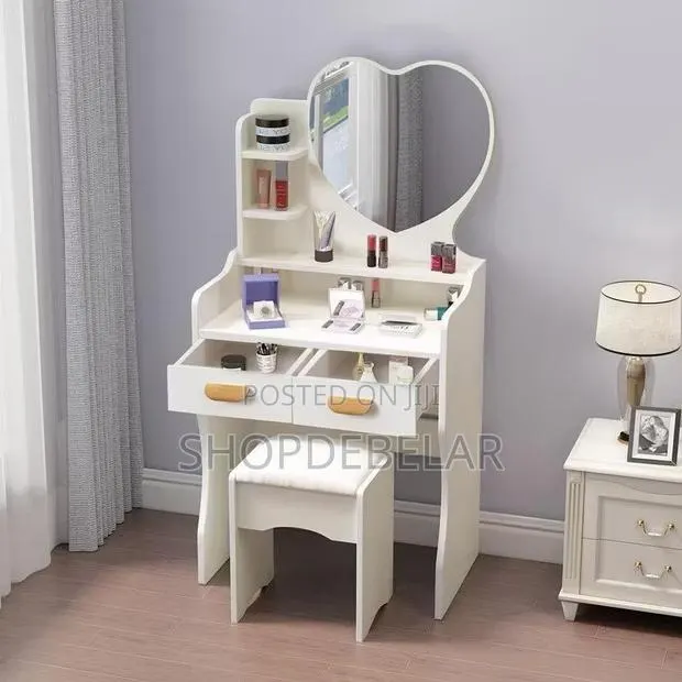 Modern Dressing Table/ Vanity Set · Photo 1