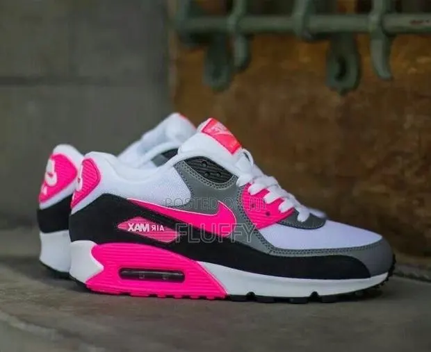 Brand New Stylish Sneakers for Men and Women · Photo 1