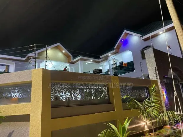 5bdrm House in Hatso Ecomog, Haatso for sale · Photo 1