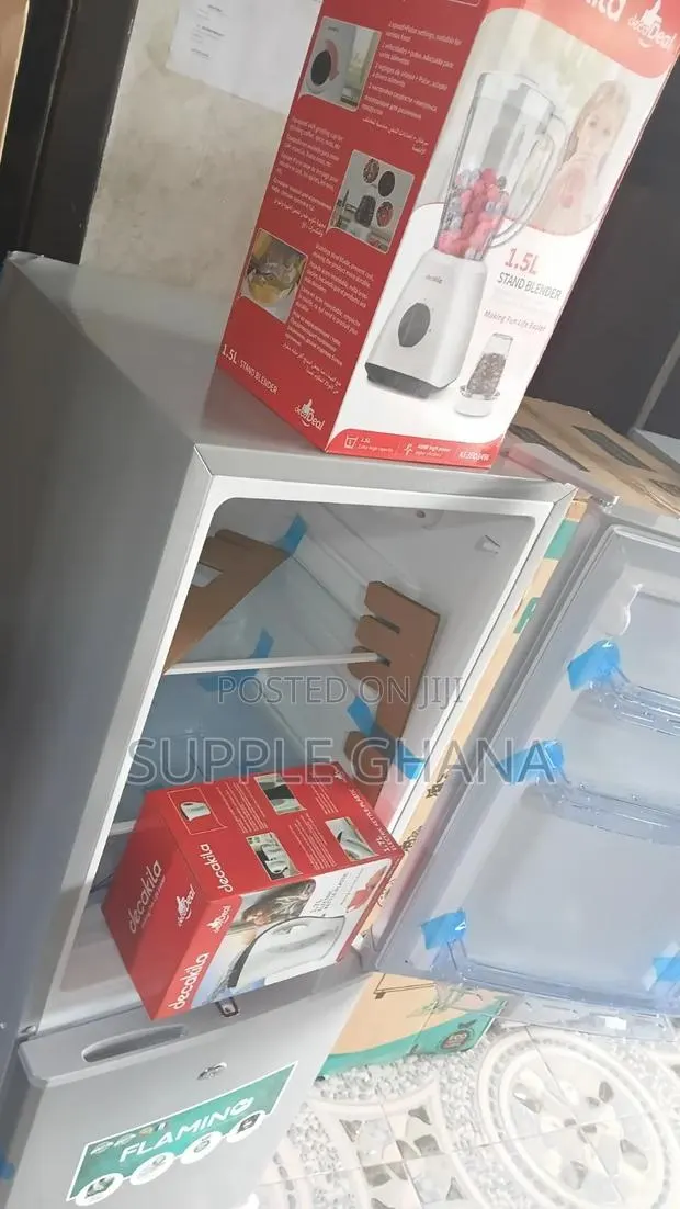 Design Refrigerator 165L Flamino Plus Free Kettle and Blender · Photo 1