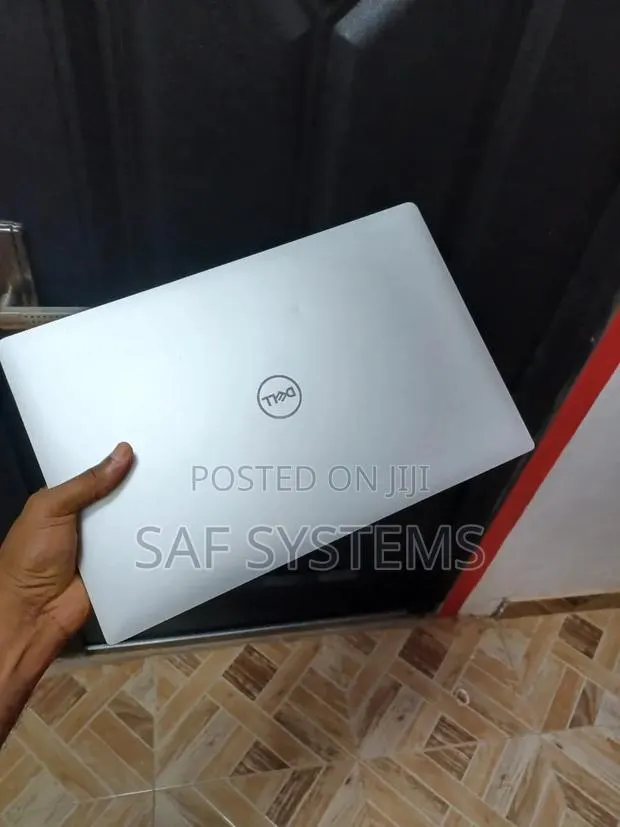 Laptop Dell Precision 5550 16GB Intel Core i7 SSD 512GB · Photo 1