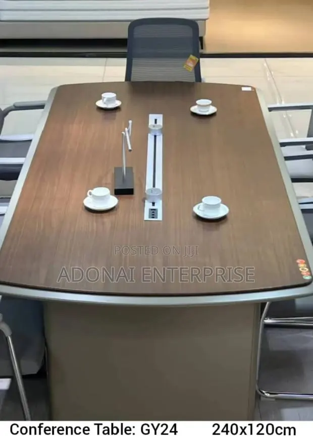 Conference Table Vdhdh34y · Photo 1