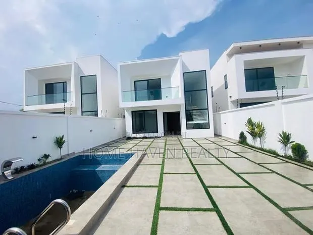 4bdrm House in Ashaley Botwe, School Junction for sale · Photo 1