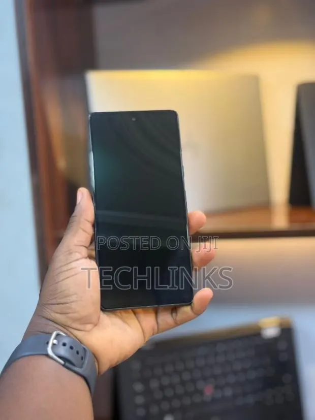 Google Pixel 7 128 GB Black · Photo 1