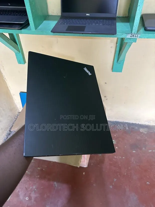 Laptop Lenovo ThinkPad E495 8GB Intel Core i5 SSD 256GB · Photo 1
