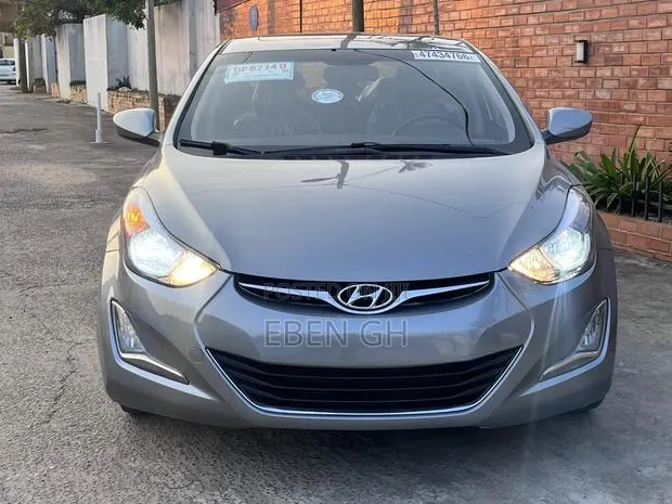 Hyundai Elantra Limited 4dr Sedan (1.8L 4cyl 6A) 2015 Gray · Photo 1