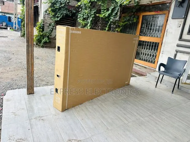 Crystal Uhd, Smart 85u8072f, Hdr, 214 Cm (2025)Samsung · Photo 1