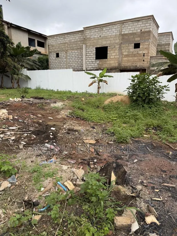 Half Plot of Land for Sale – Ahenema Kokoben · Photo 1