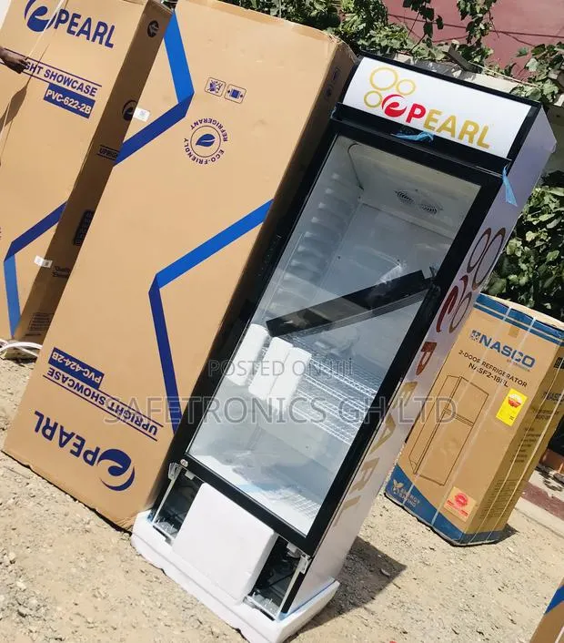 : Valuable Glass Display: 400L PVC-424 Pearl. Singledoor · Photo 1