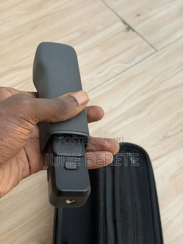 DJI Pocket 3 · Photo 1