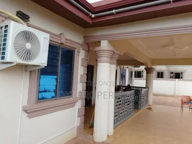 4bdrm House in Dki Properties, Malejor for rent · Photo 1