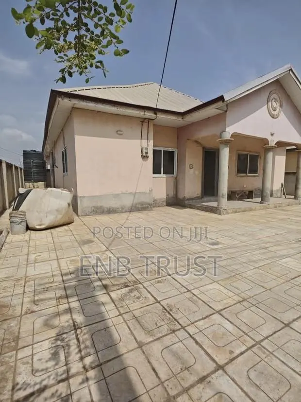 3bdrm House in Tema Community 25 for sale · Photo 1