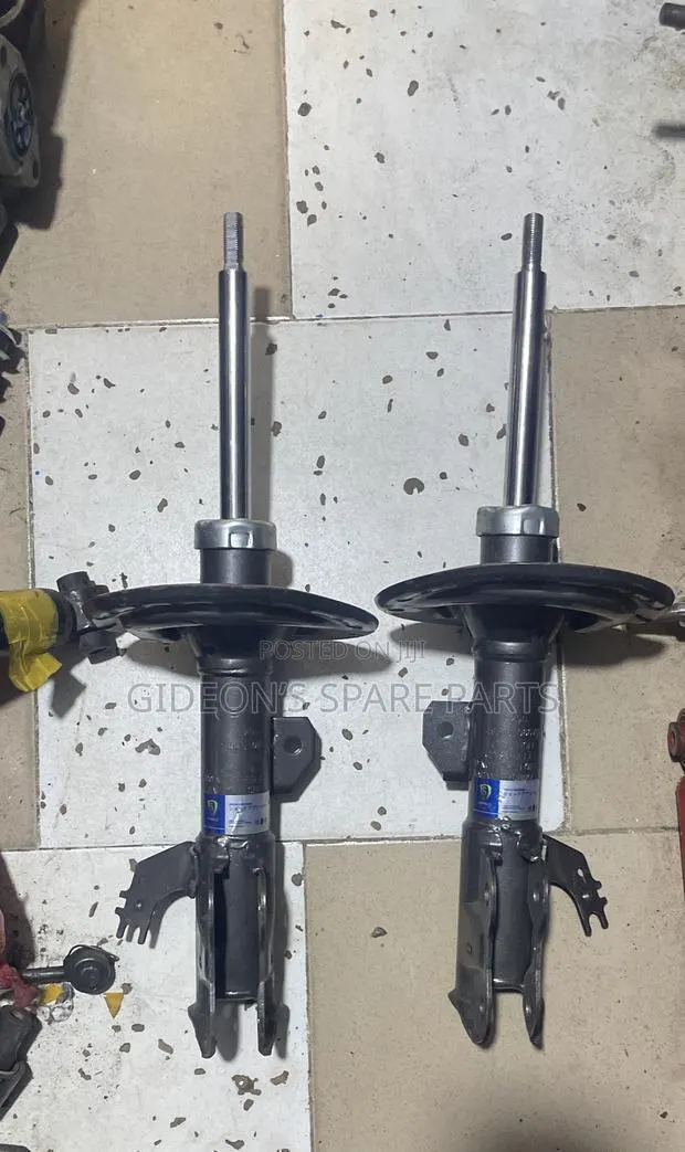 Toyota Camry Spider Front Shocks Absorbers · Photo 1