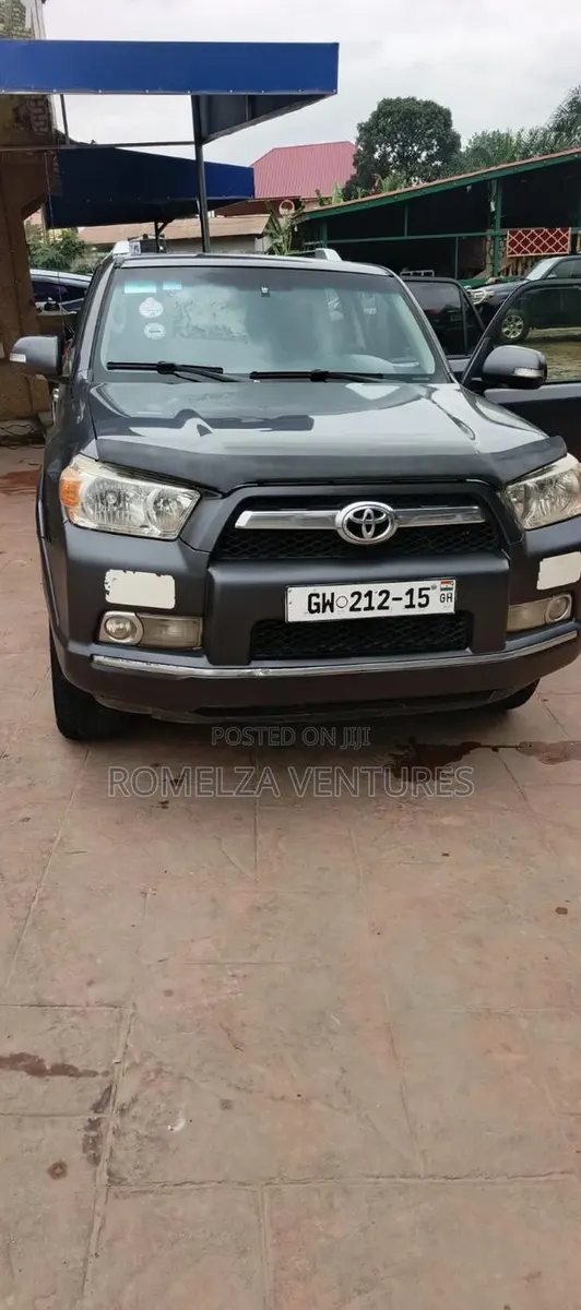 Toyota 4-Runner Limited 4X4 2013 Gray · Photo 1