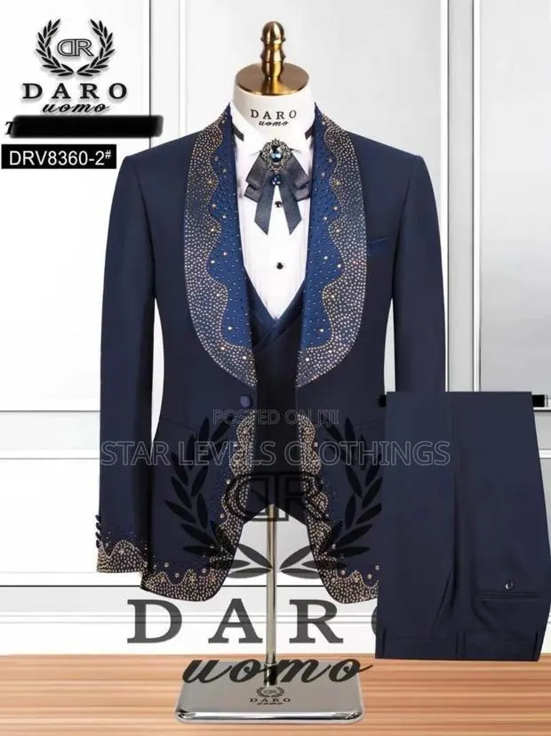 Luxe Daro Suits Available in All Sizes · Photo 1