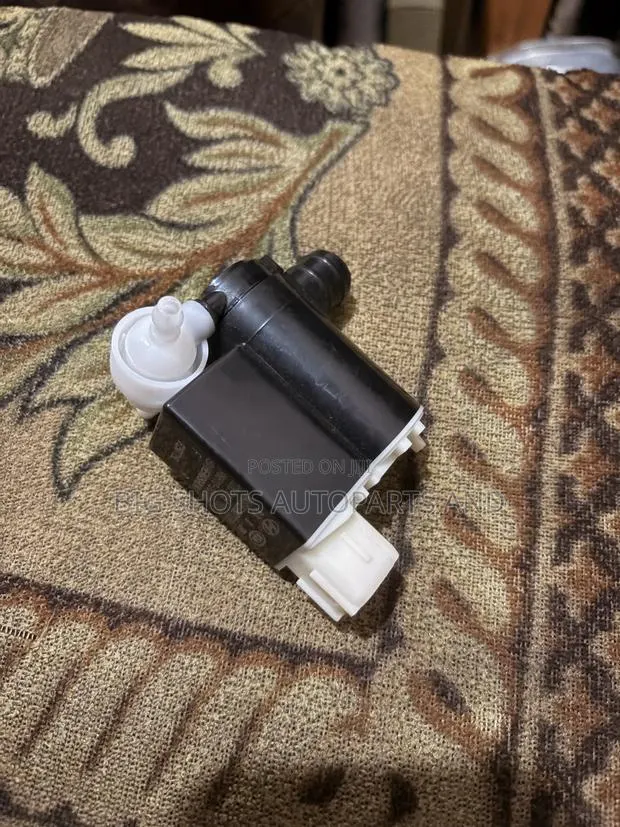 Hyundai Tucson 2023 2026 Wiper Tank Motor · Photo 1