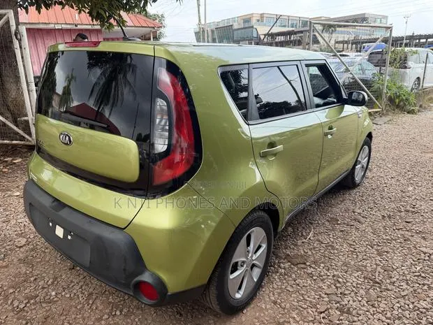 Kia Soul 4dr Wagon (1.6L 4cyl 6A) 2014 Green · Photo 1