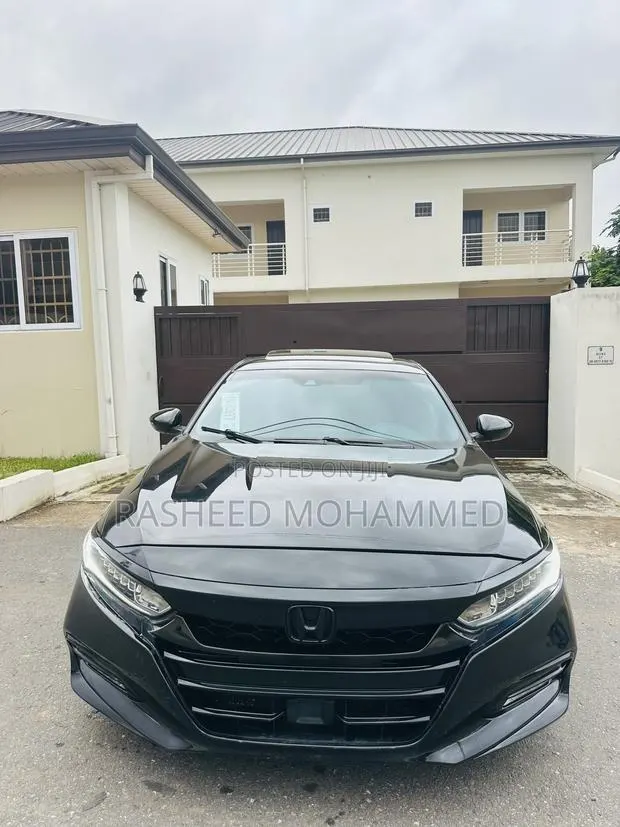 Honda Accord Sport (2.0L 4cyl Turbo 10A) 2019 Black · Photo 1