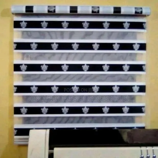 Eyelet Custom Window Curtain Blinds · Photo 1