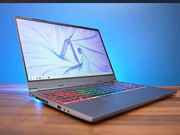New Laptop 16GB AMD Ryzen 9 SSD 512GB · Photo 1