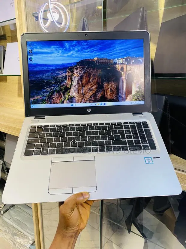 Laptop HP EliteBook 850 G3 8GB Intel Core i5 SSD 256GB · Photo 1