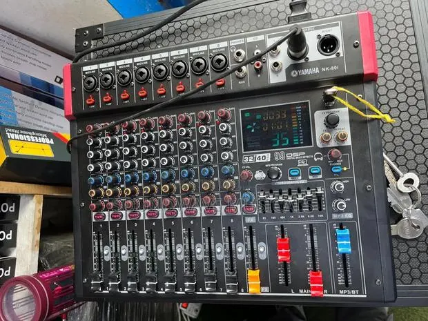 Yamaha Nk-80i Mixer 8 Channel (Rew) · Photo 1