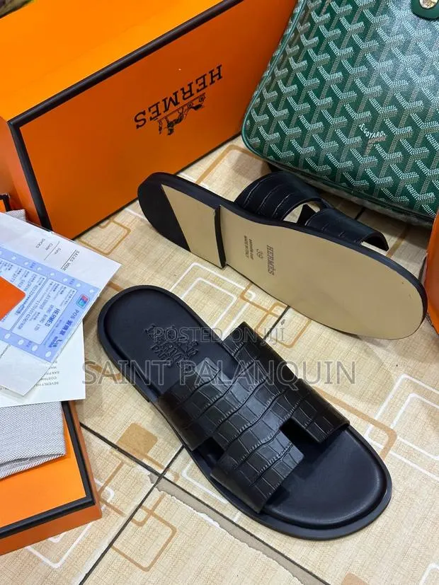 Hermes Slippers · Photo 1