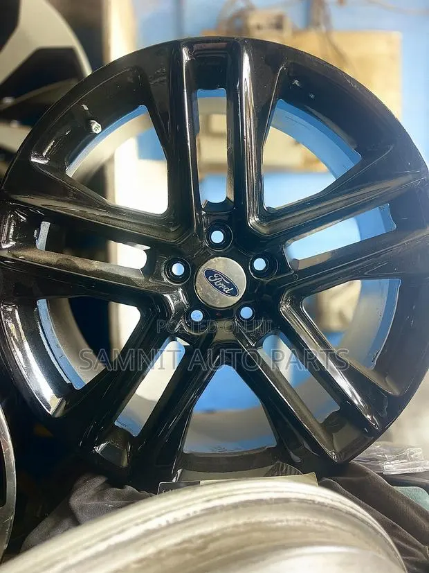 Home Used Rim 20 for Ford Explorer · Photo 1